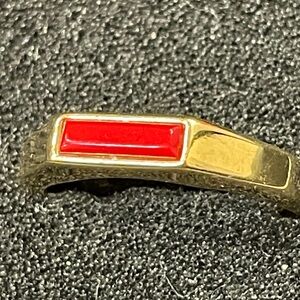 Vintage Avon Gold tone Ring with Red Accent
